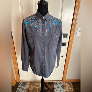 Women’s Panhandle Rough Stock blue western pattern snap long sleeve shirt. Small